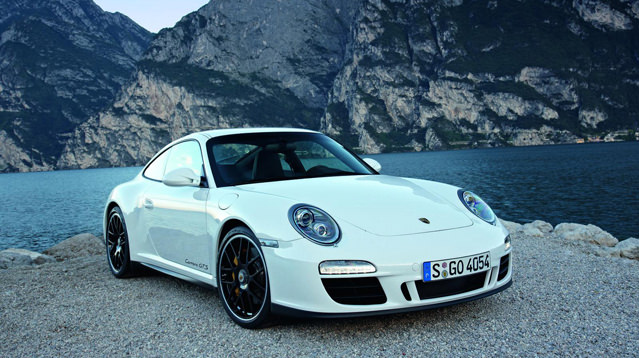 Porsche 911 GTS