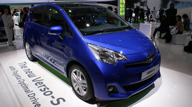 Toyota Vers S