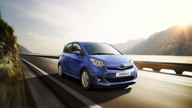 Toyota Vers S