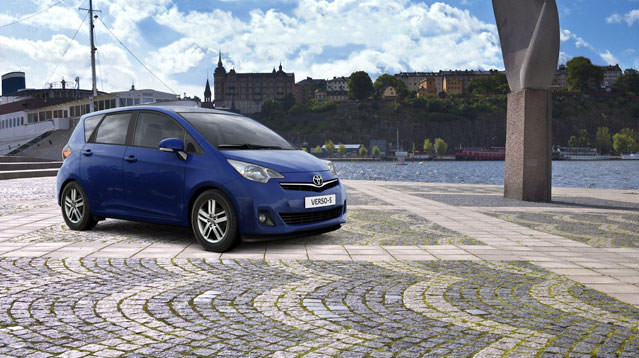 Toyota Vers S