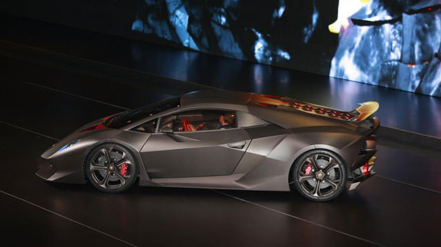 Lamborghini Sesto Elemento