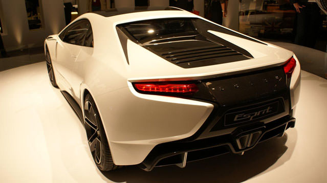 Lotus'un Paris'te tanıttığı modeller