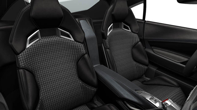 Lotus'un Paris'te tanıttığı modeller