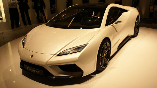 Lotus'un Paris'te tanıttığı modeller