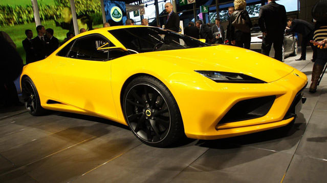 Lotus'un Paris'te tanıttığı modeller