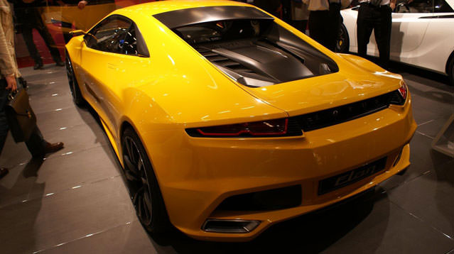 Lotus'un Paris'te tanıttığı modeller