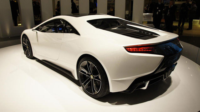 Lotus'un Paris'te tanıttığı modeller