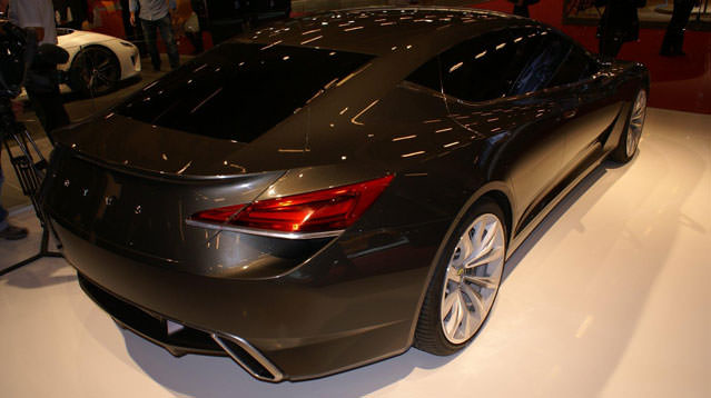 Lotus'un Paris'te tanıttığı modeller