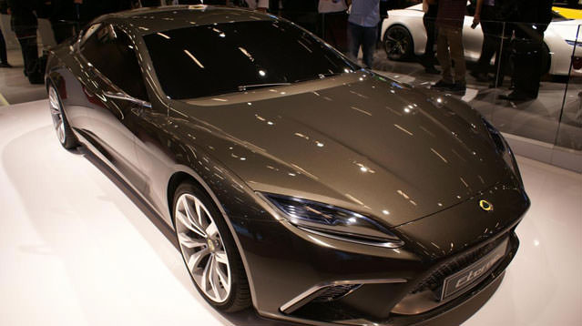 Lotus'un Paris'te tanıttığı modeller