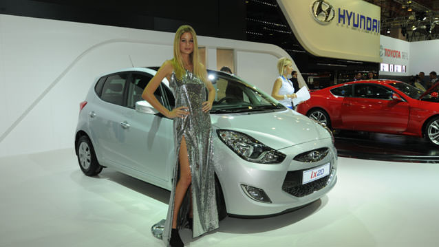 Autoshow'un en güzel kızları