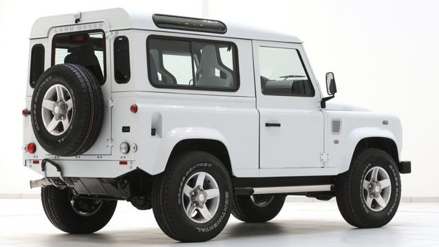 STARTECH Land Rover Defender 90 Yachting Edition