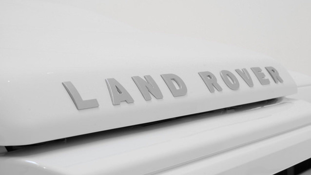 STARTECH Land Rover Defender 90 Yachting Edition