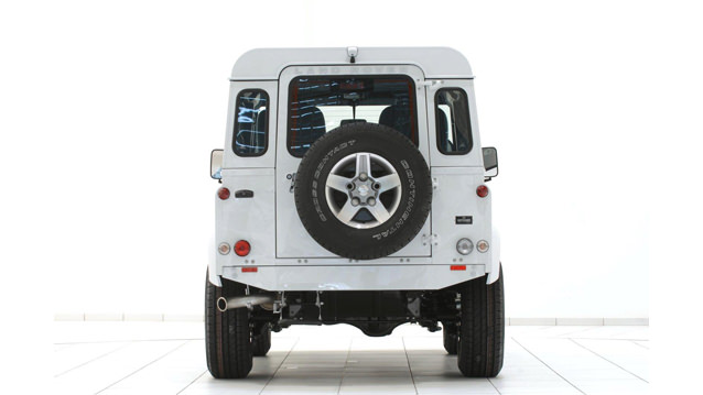 STARTECH Land Rover Defender 90 Yachting Edition