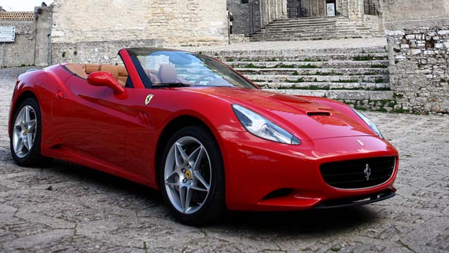 Ferrari Satış Rekorunu Kırdı