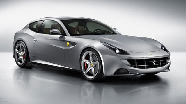 Yeni 4x4 Ferrari FF Detayları