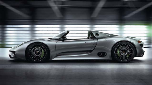 918 Spyder ve 911 Turbo S