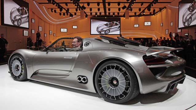 918 Spyder ve 911 Turbo S