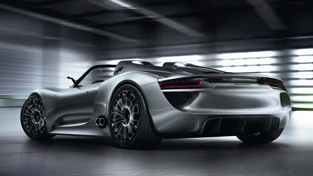 918 Spyder ve 911 Turbo S