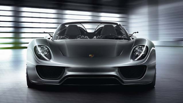 918 Spyder ve 911 Turbo S