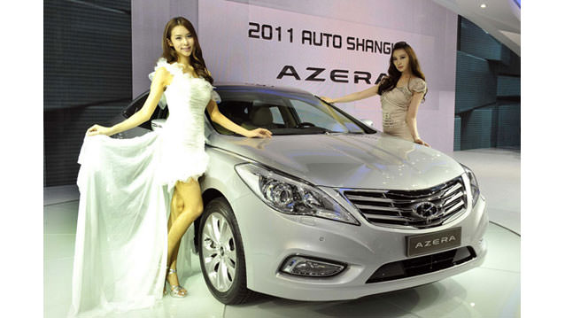 Şanghay Otomobil Fuarı'nın Güzelleri