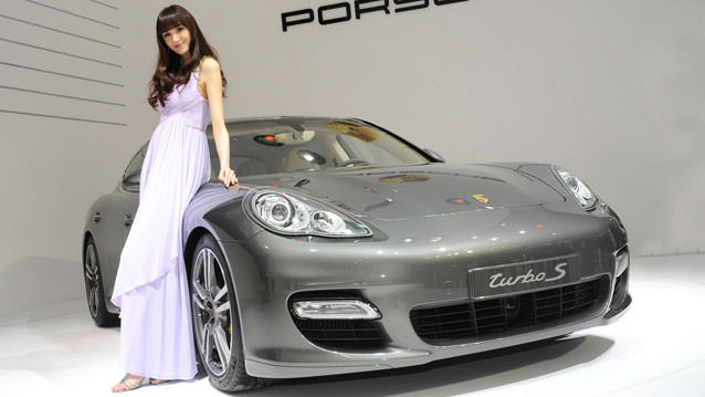 Şanghay Otomobil Fuarı'nın Güzelleri