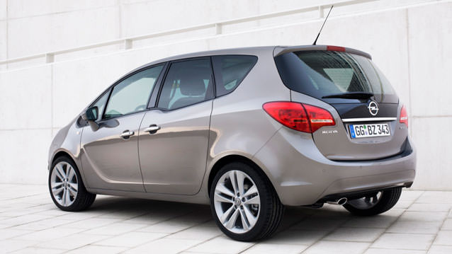 A ve B Segmenti Az Yakan Otomobiller