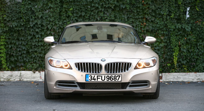 Test: BMW Z4 335i