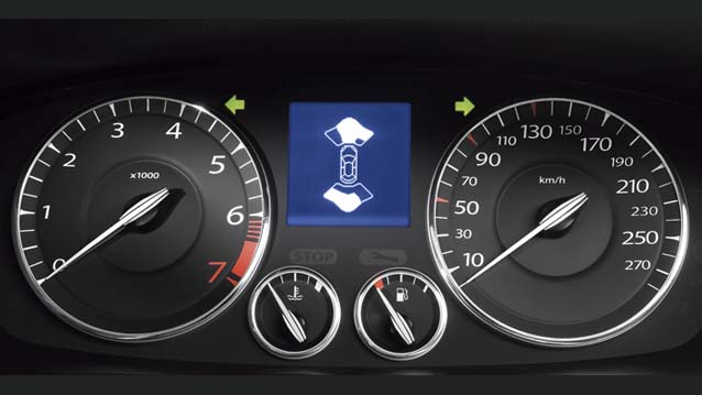 Laguna Coupe'ye 2012 Dokunuşu