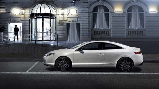 Laguna Coupe'ye 2012 Dokunuşu