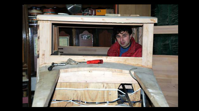 Karadenizli Tahtadan Otomobil Yaptı