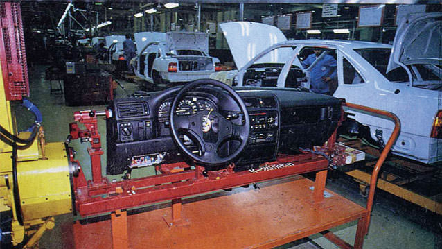 1992 Opel Vectra'nın İzmir Torbalı fabrikasında üretim incelemesi