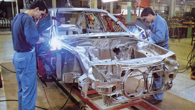 1992 Opel Vectra'nın İzmir Torbalı fabrikasında üretim incelemesi
