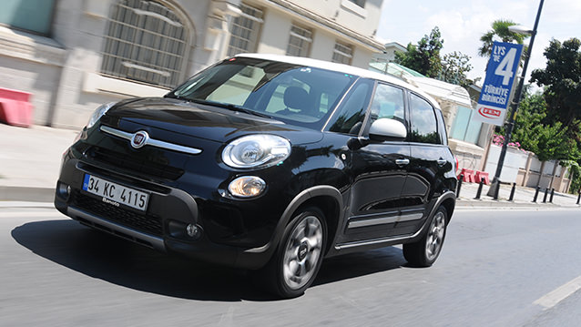 Fiat 500L 1.3 Multijet II Dualogic Rockstar