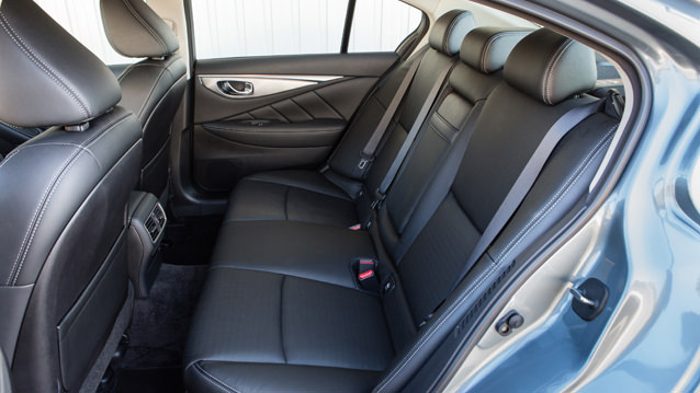 Infiniti Q50 3.5 V6 Hybrid