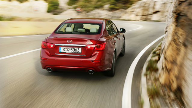 Infiniti Q50 3.5 V6 Hybrid
