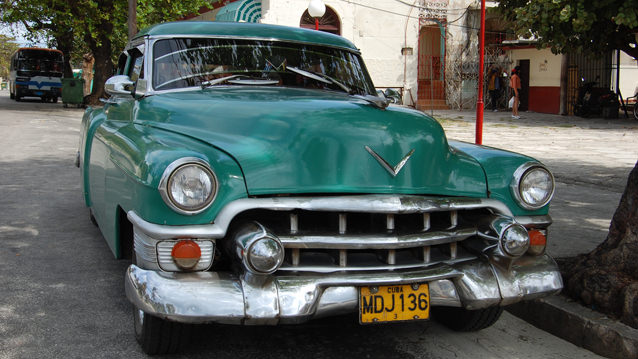 Küba'nın Renkli Otomobilleri