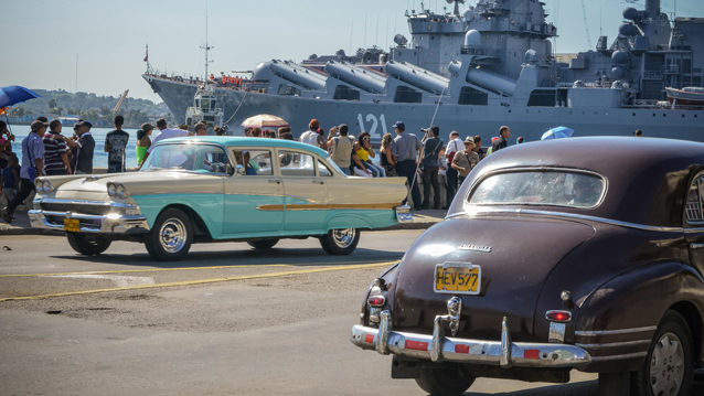 Küba'nın Renkli Otomobilleri