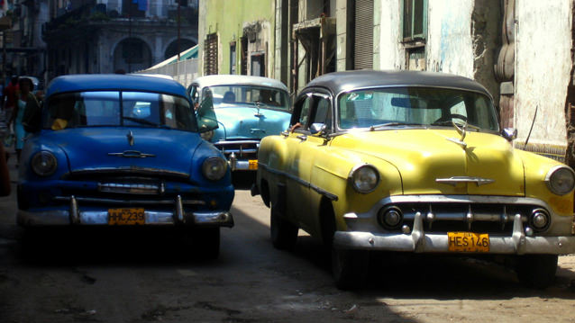 Küba'nın Renkli Otomobilleri