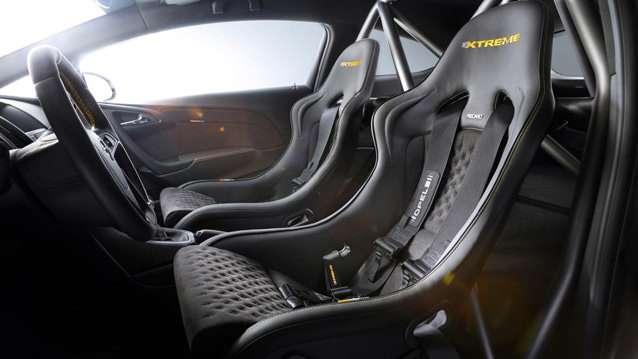 Opel Astra OPC EXTREME