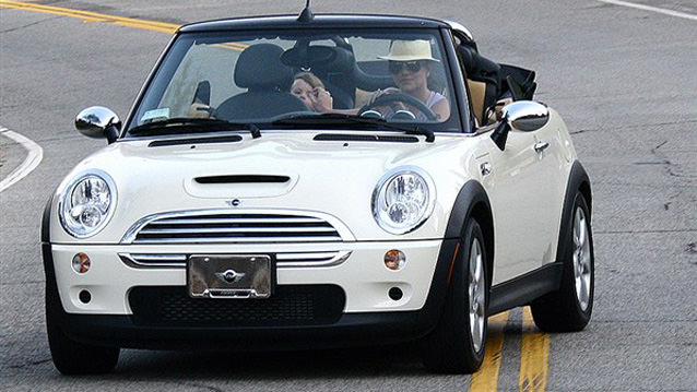 Ünlüler ve Cabrioları