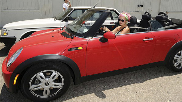 Ünlüler ve Cabrioları