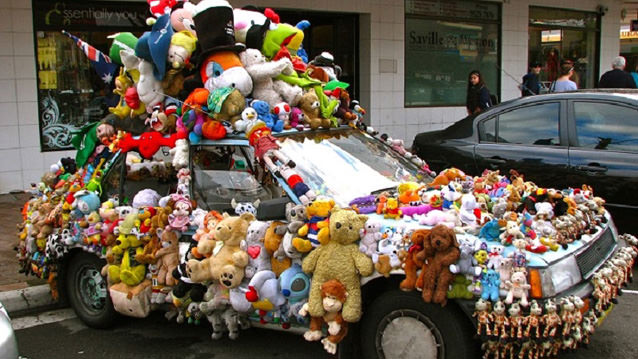 Birbirinden Tuhaflar