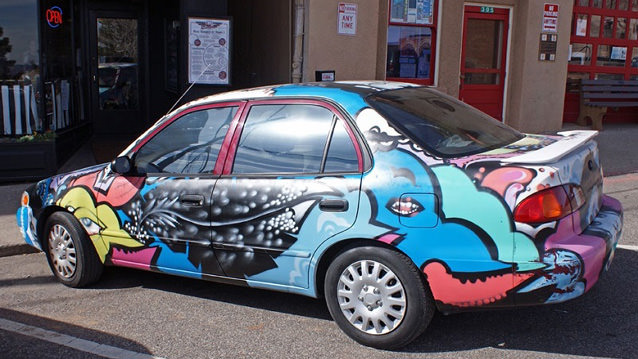 Birbirinden Tuhaflar