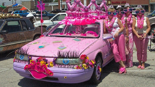 Birbirinden Tuhaflar