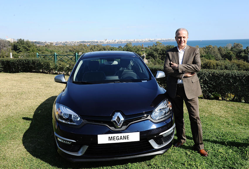 Makyajlı Megane CVT İle Geldi