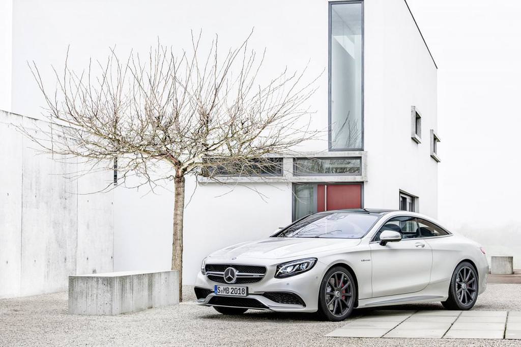 Mercedes-Benz S63 AMG Kendini Gösterdi