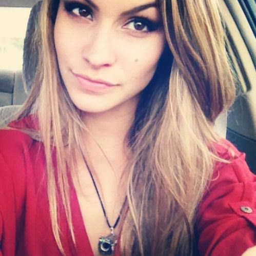 Otomobil Kullanırken Selfie Modası