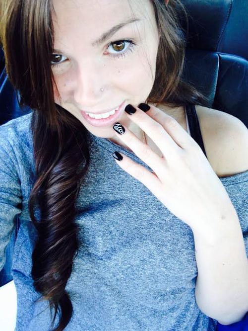 Otomobil Kullanırken Selfie Modası