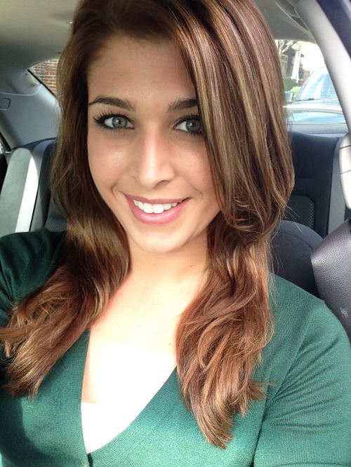 Otomobil Kullanırken Selfie Modası