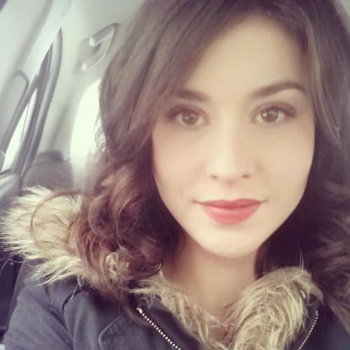 Otomobil Kullanırken Selfie Modası